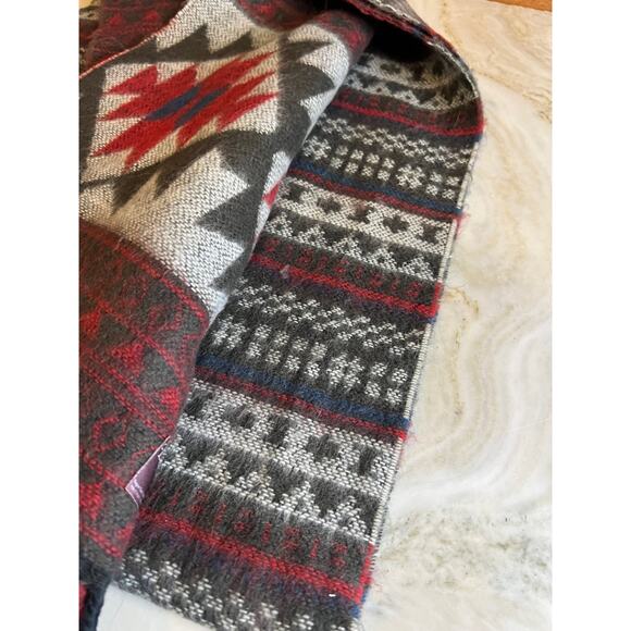 Better Than Cashmere Fringed Scarf Southwestern Aztec print - Picture 3 of 4